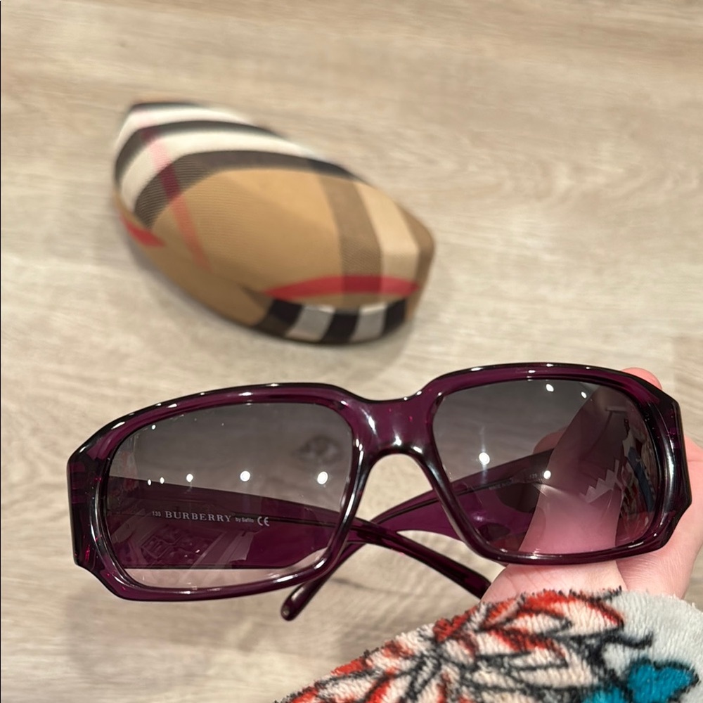 Burberry Purple Sunglasses With Case - Picture 5 of 8
